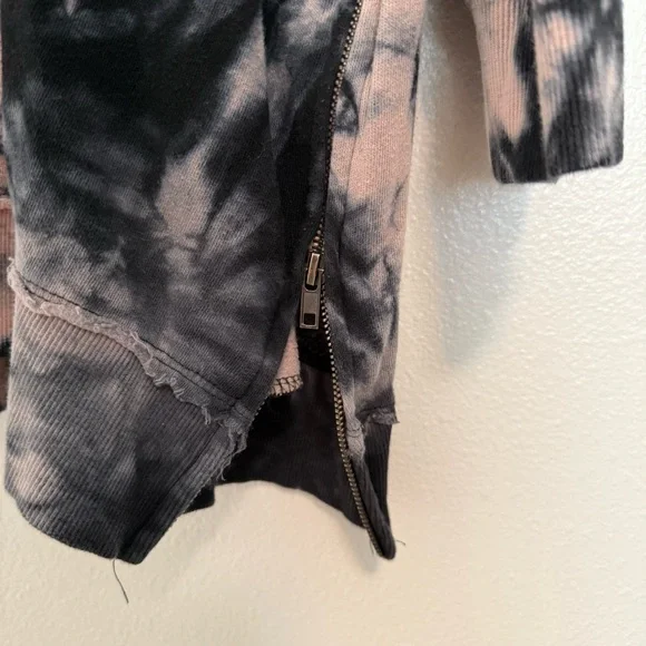 Torrid Black and Cream Tie-Dye Hoodie - Picture 6 of 11